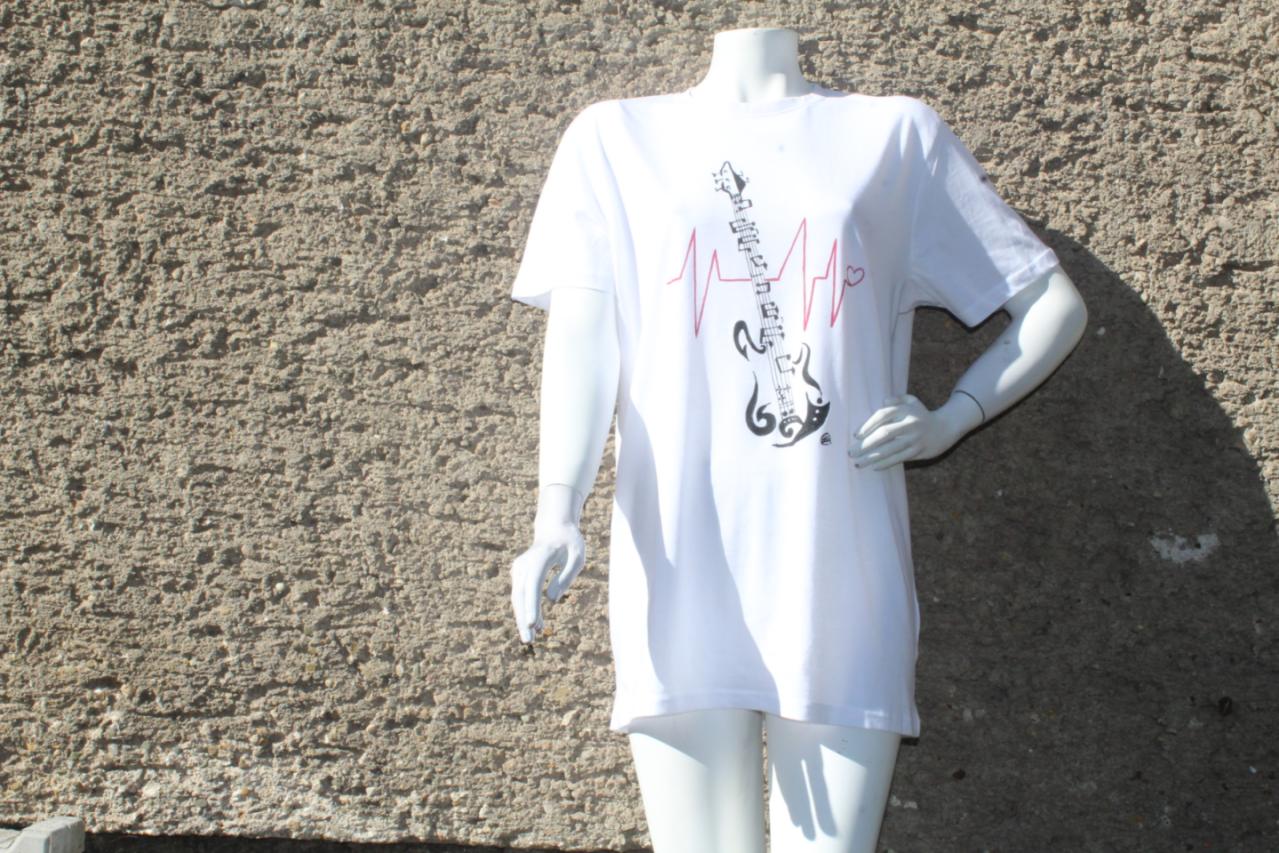 Ръчно рисувани тишарки